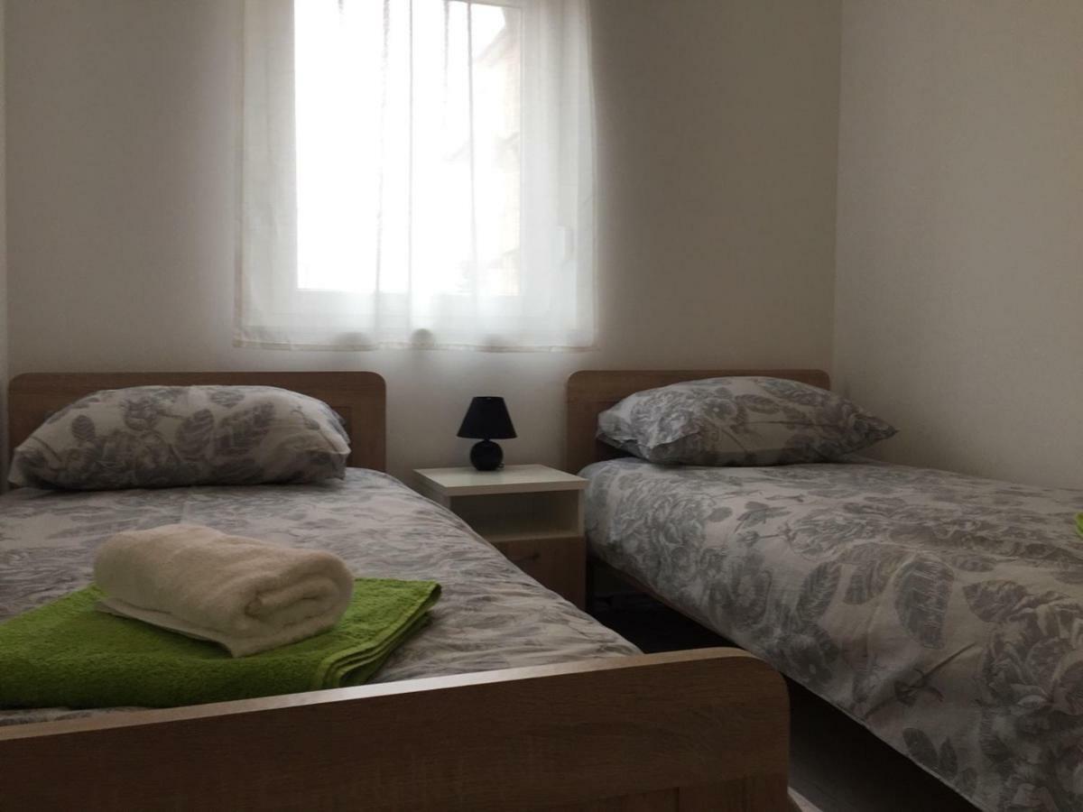 Studio Apartman Nina Apartment ริเยกา ภายนอก รูปภาพ