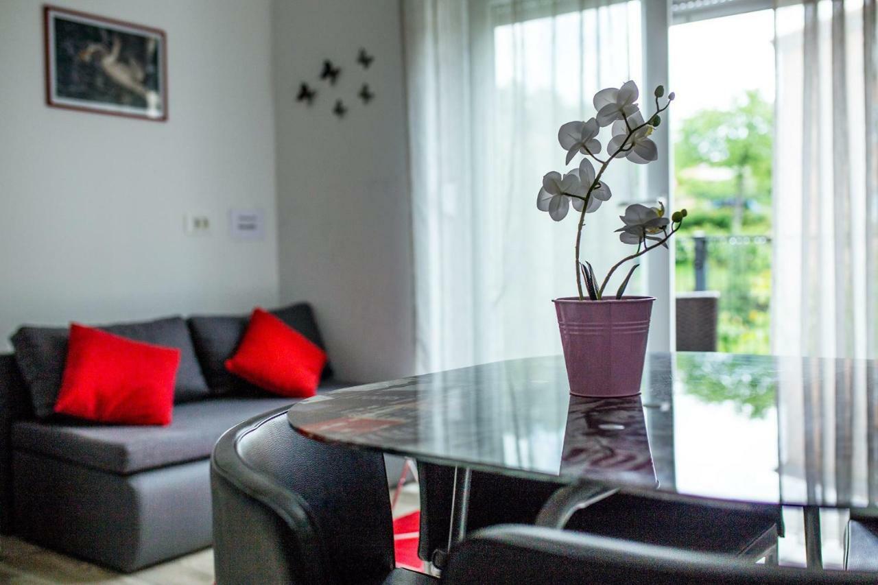 Studio Apartman Nina Apartment ริเยกา ภายนอก รูปภาพ